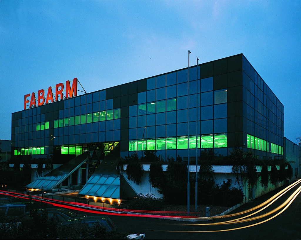 5.-fabarm-_-kachestvo-_-innovatsii-_-dizayn_02.jpg
